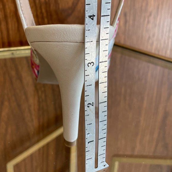 Ann Marino new flowered fabric slingback pumps 3 7/8" heel size 7M - Picture 4 of 5